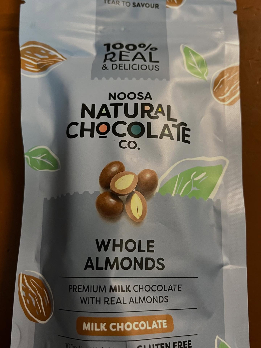 Noosa Natural Chocolate - Milk Chocolate Almonds - 100g